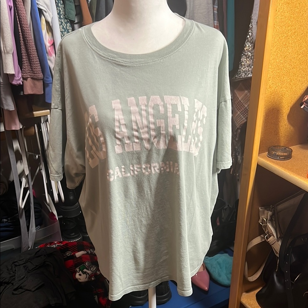 Los Angeles Graphic Tee - Green